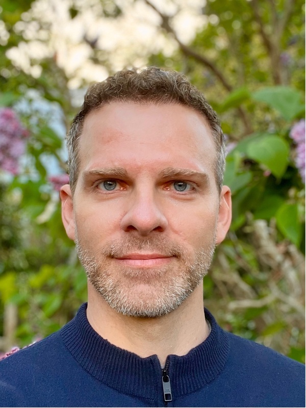 Dr Alexander Jones
