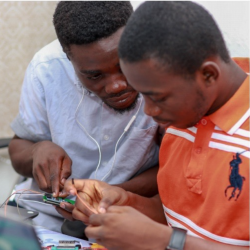 Biomaker Training in Ghana: Introducing biologists and non-biologists to building science hardware