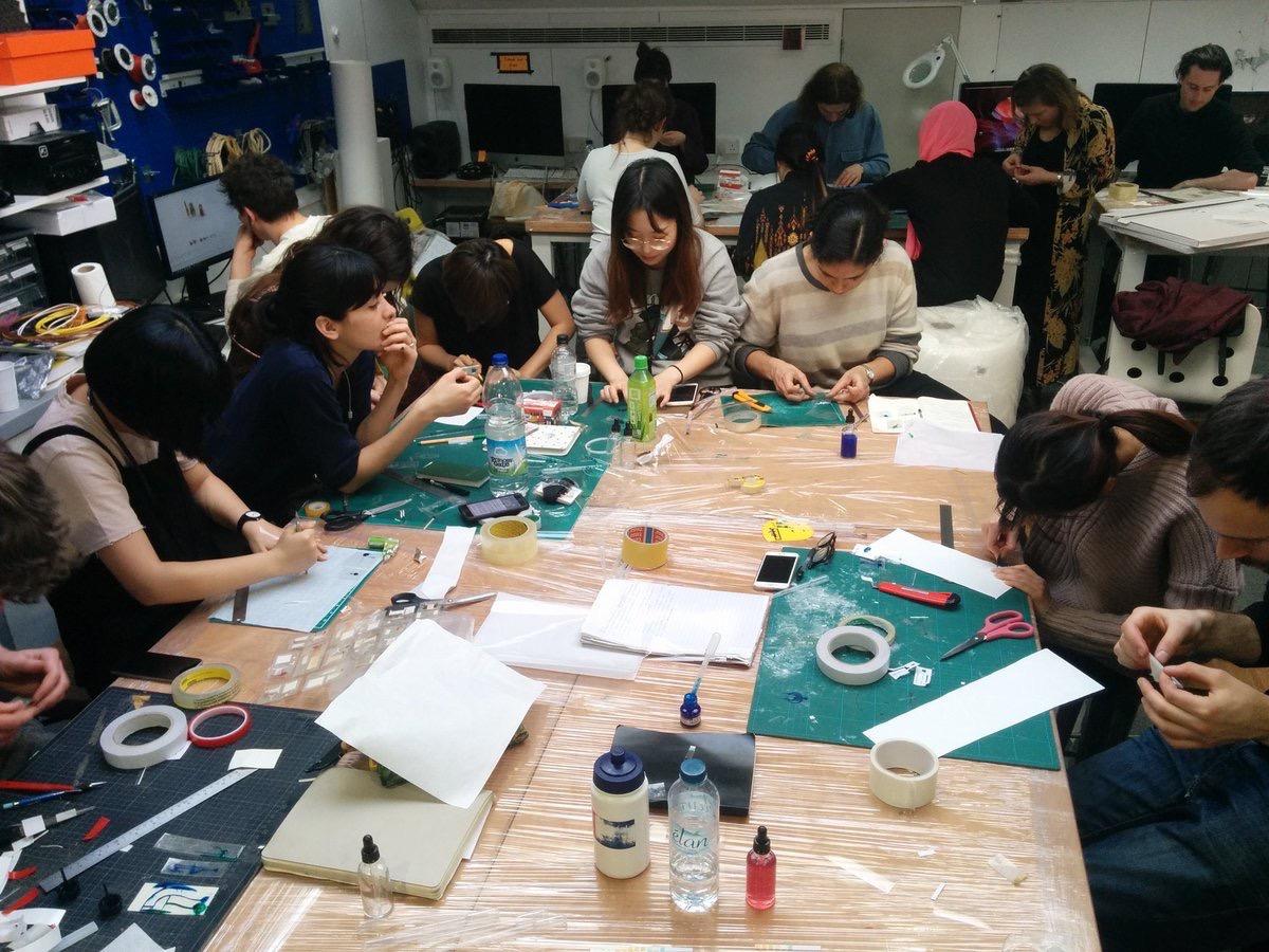 Synthetic Biology SRI members collaborate on Biodesign challenge workshops at the Royal College of Art.